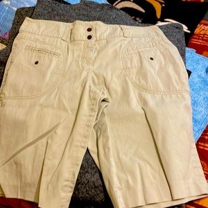 Michael Kors khaki shorts sz 14